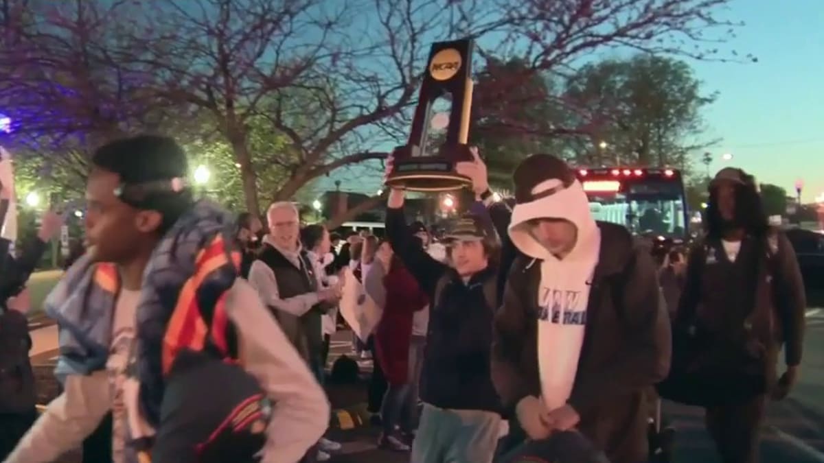 Virginia Team Wins First NCAA Title on Buzzer-Beater - Image 2