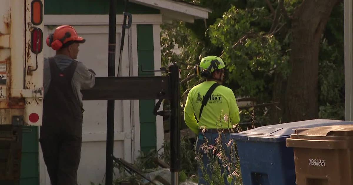 Wisconsin Church Feeds Tornado Victims Without Power or Water