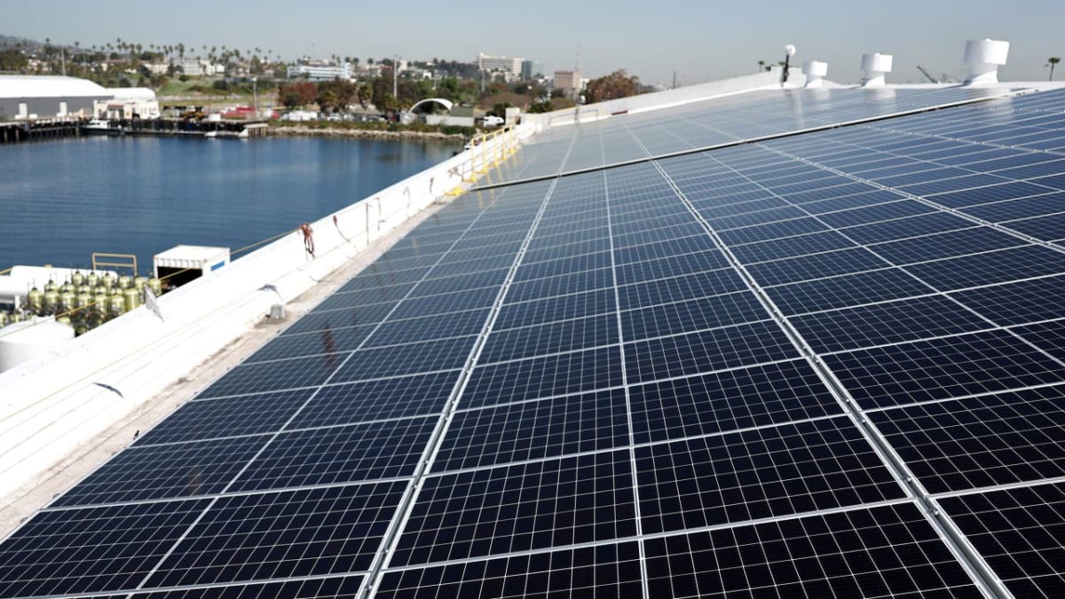 U.S. Solar and Wind Power Hit Record Highs in 2025 - Image 2