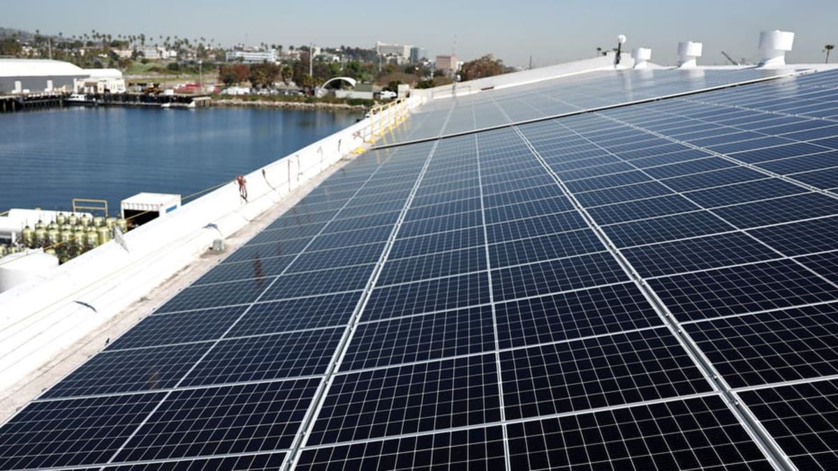 U.S. Solar and Wind Power Hit Record Highs in 2025 - Image 4