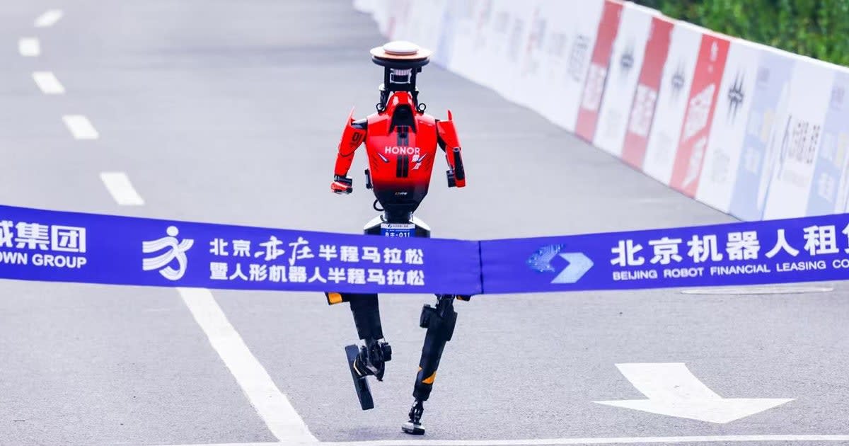 Robots Run Half-Marathon in 50 Minutes, Beat World Record
