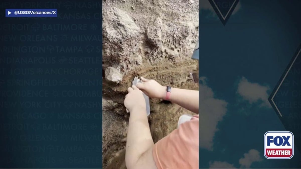 Scientists Race to Sample Hawaii's Kilauea Before Lava Hits - Image 2