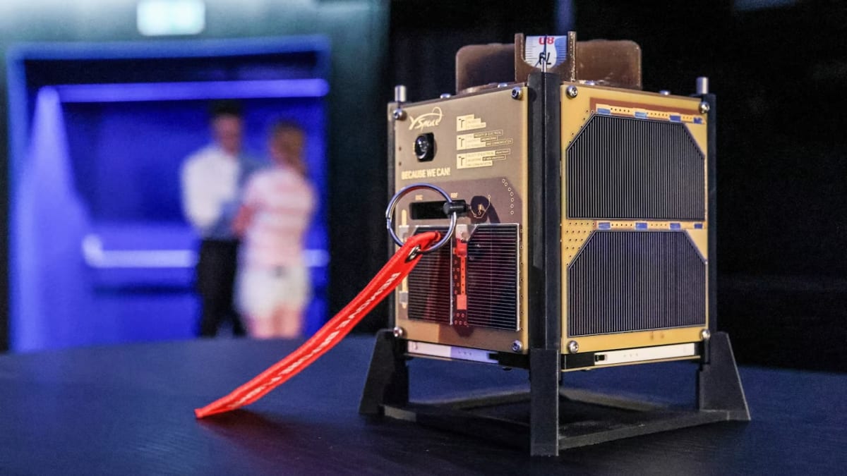 Tiny Satellites Could Stop Nuclear Weapons in Space - Image 2
