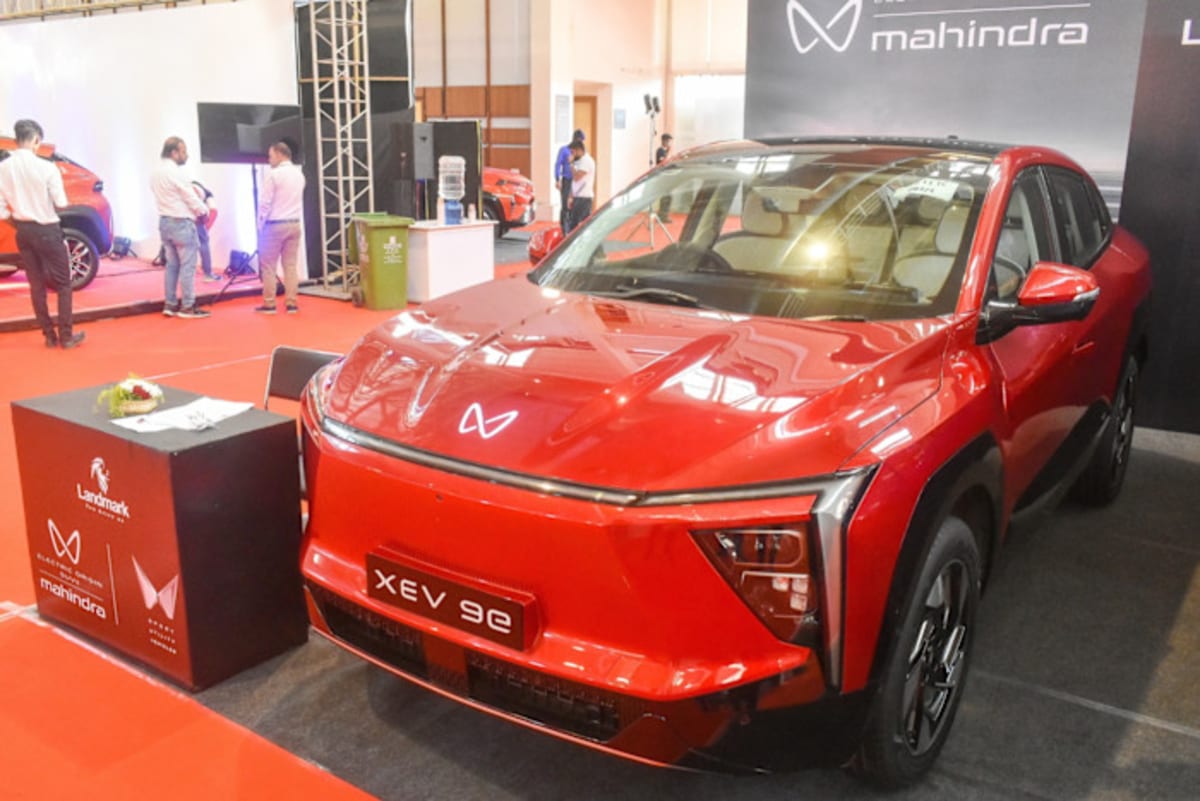 India's EV Sales Surge 65% as Fuel Costs Drive Green Shift - Image 4