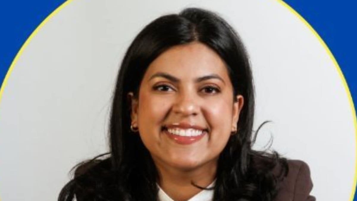 Rini Sampath, Tamil Nadu-born candidate for Washington DC mayor, smiling in campaign photo