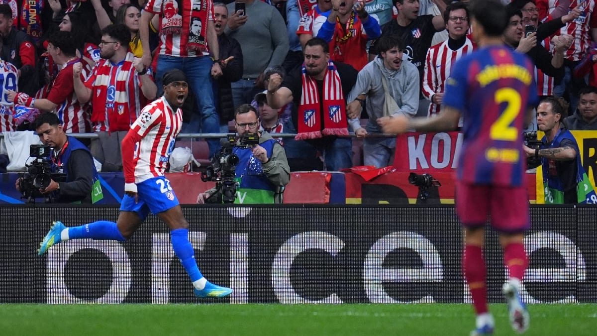 Ademola Lookman celebrating after scoring the winning goal for Atletico Madrid against Barcelona