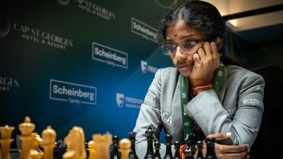Indian Chess Star Vaishali Ties for Lead Before Final Round