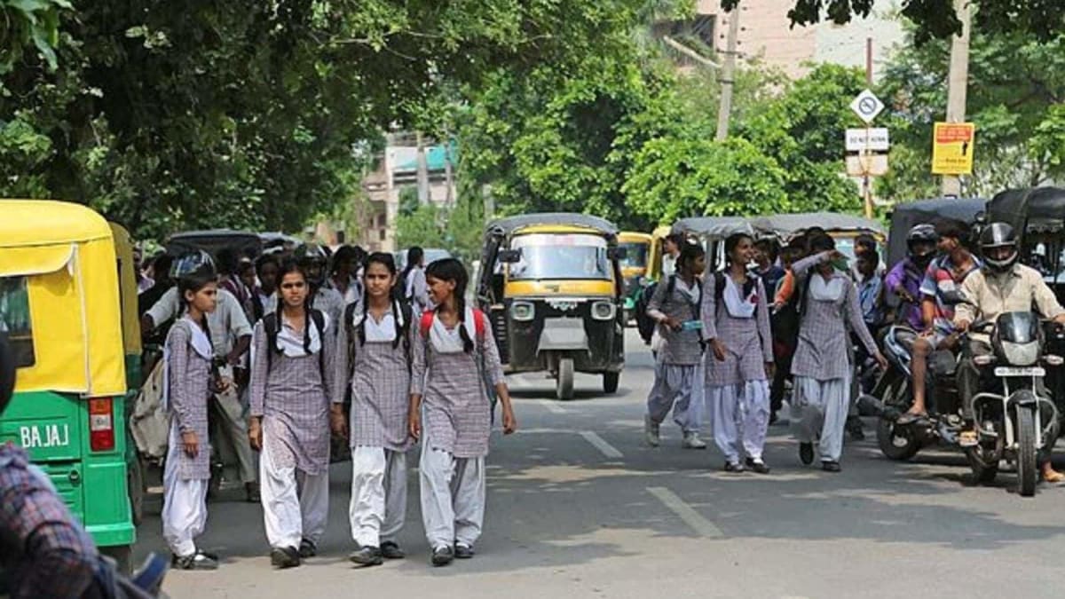 Three Mumbai Students Score Perfect 100% on National Exams