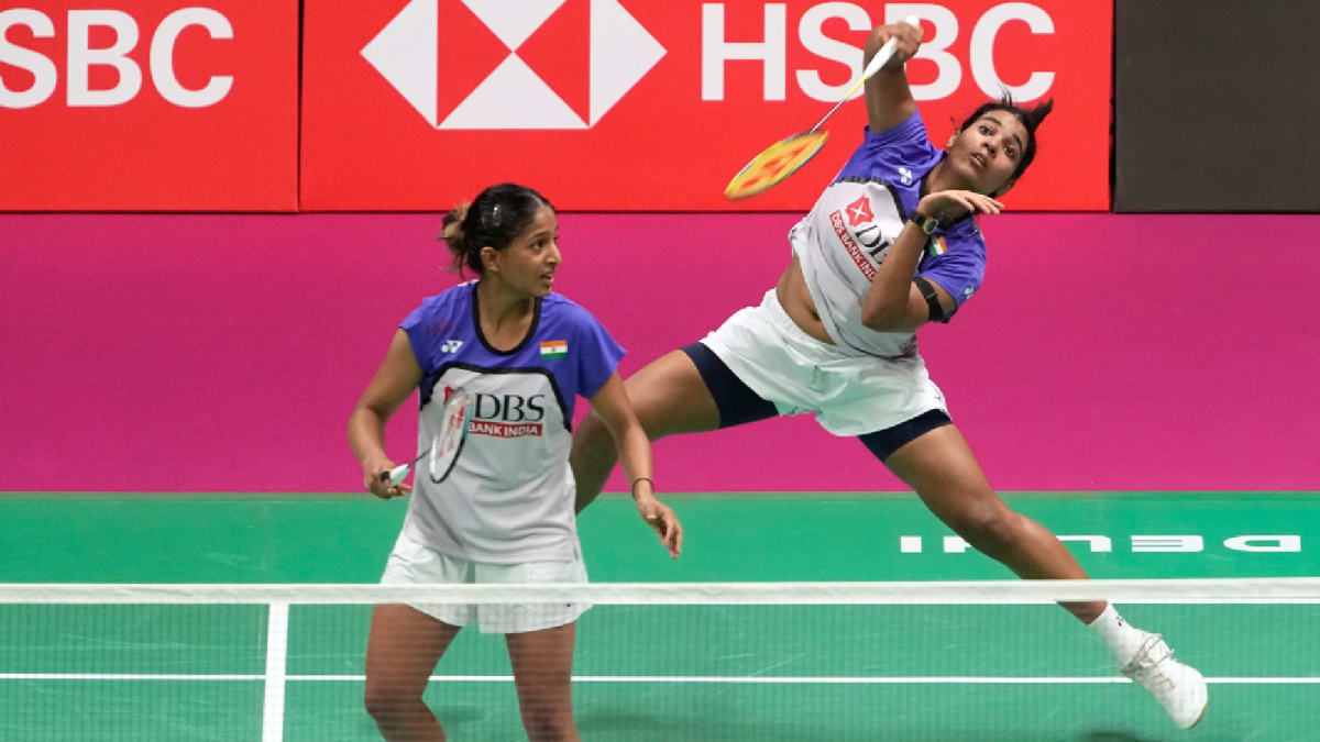 Indian badminton players Treesa Jolly and Gayatri Gopichand competing at 2026 World Championships semifinals in Delhi