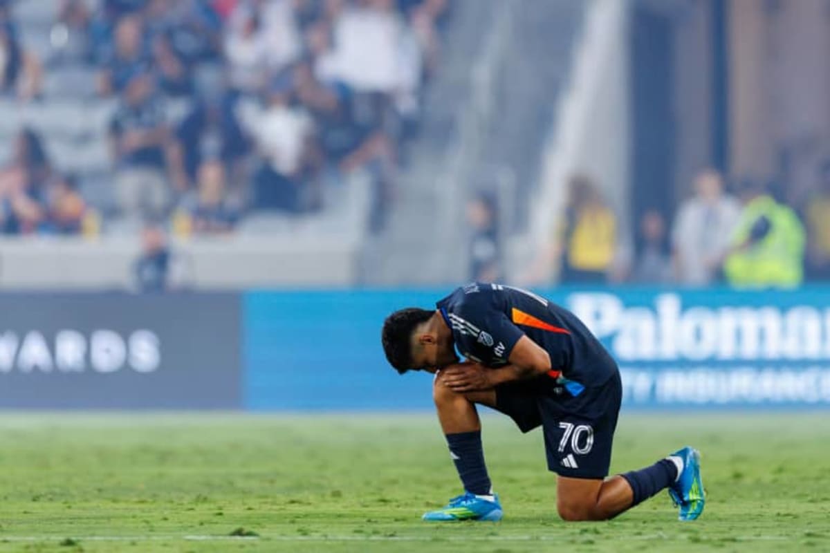 Soccer Player Scores First MLS Goal 13 Months After Injury - Image 3