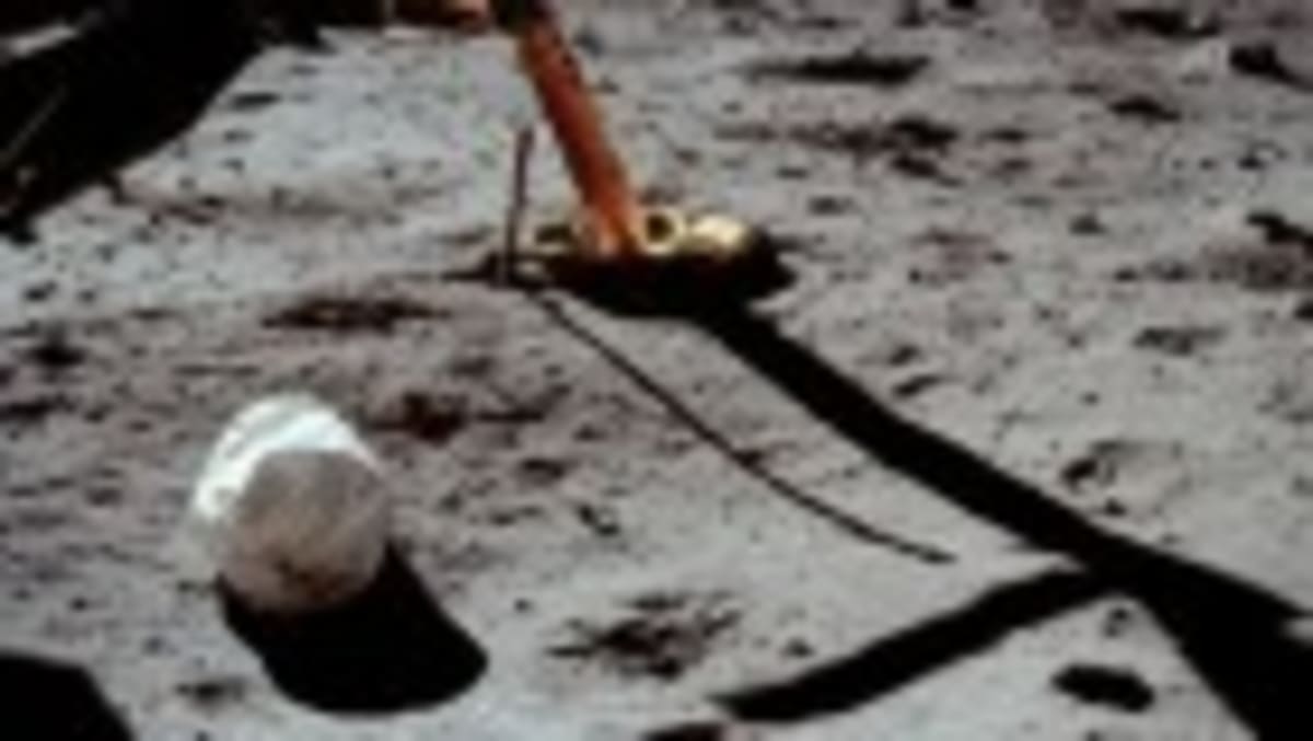 Artemis II Astronauts Break Distance Record on Moon Flyby - Image 3