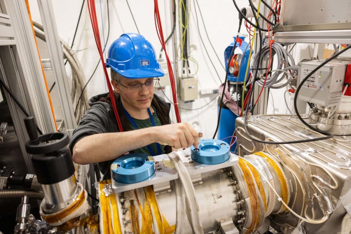 Scientists Ship Antimatter by Truck for First Time - Image 2
