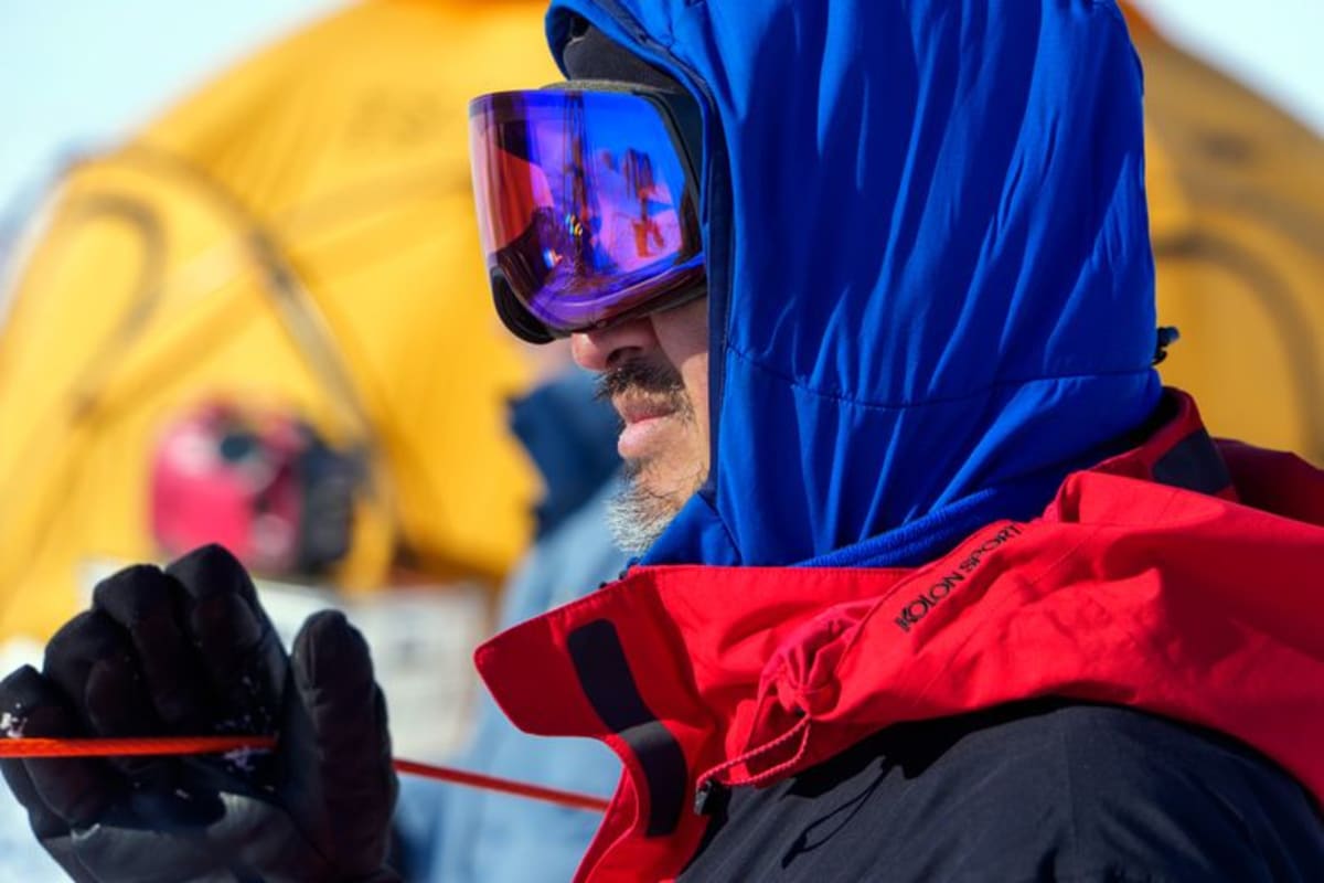 Scientists Race to Unlock Secrets of Antarctica's Thwaites - Image 3