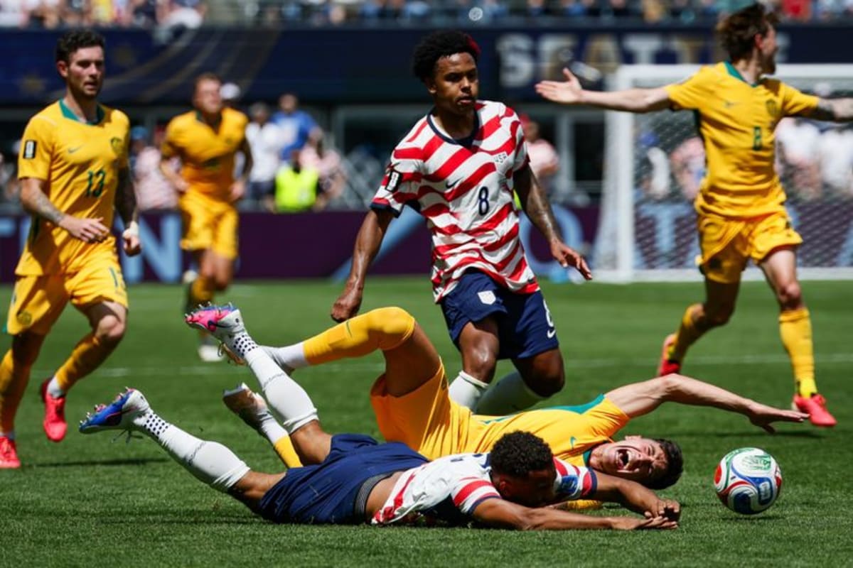 US Men's Soccer Clinches World Cup Knockout Round in Seattle - Image 5