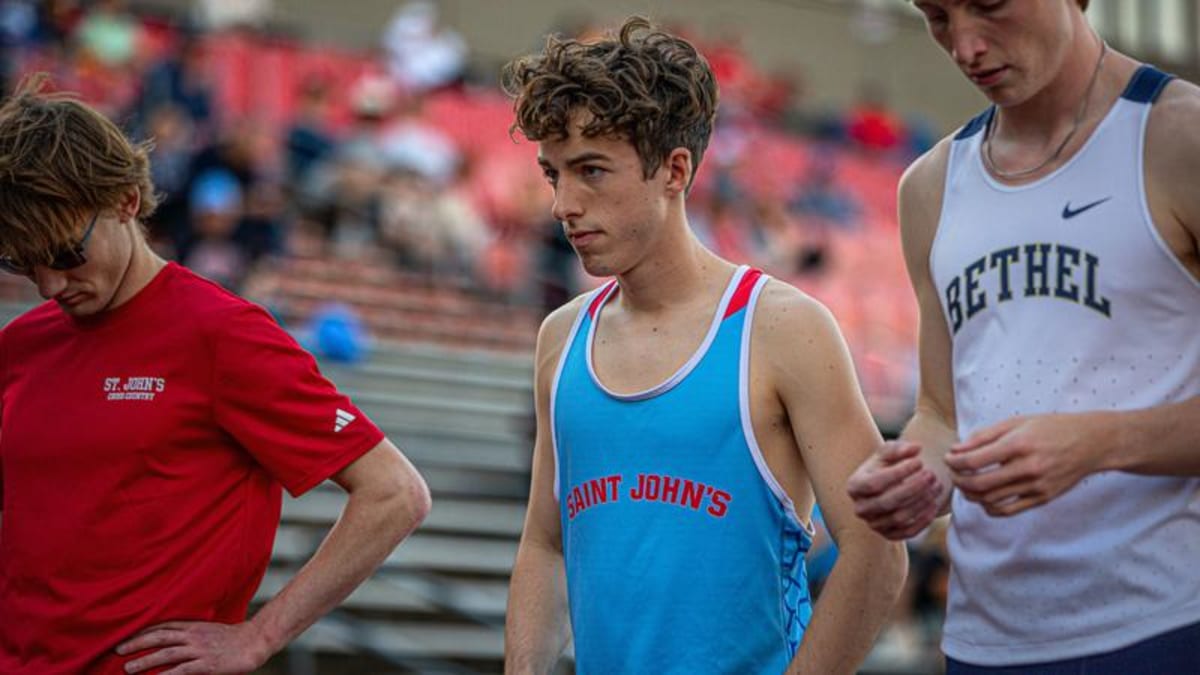 Junior Runner Breaks 10-Year School Record at NCAA Qualifier