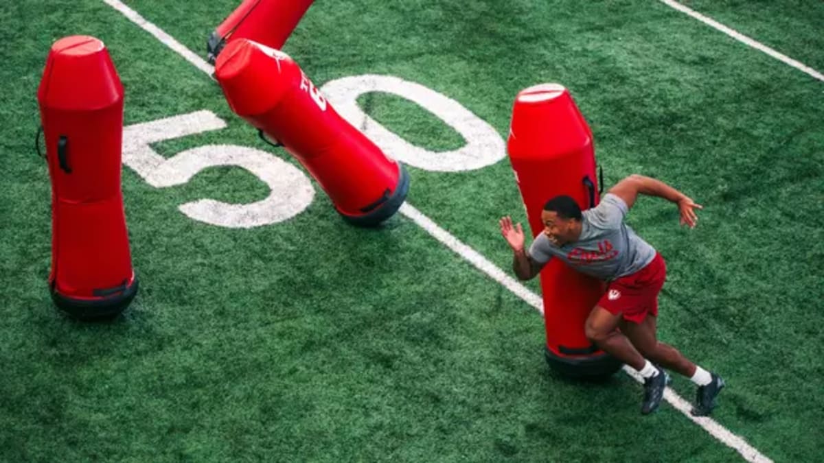 2,596 College Football Players Hit Honor Roll This Year - Image 5