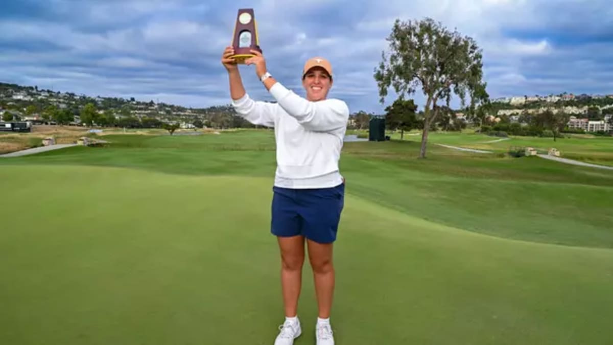 Texas Golfer Farah O'Keefe Sweeps College Player of Year - Image 5