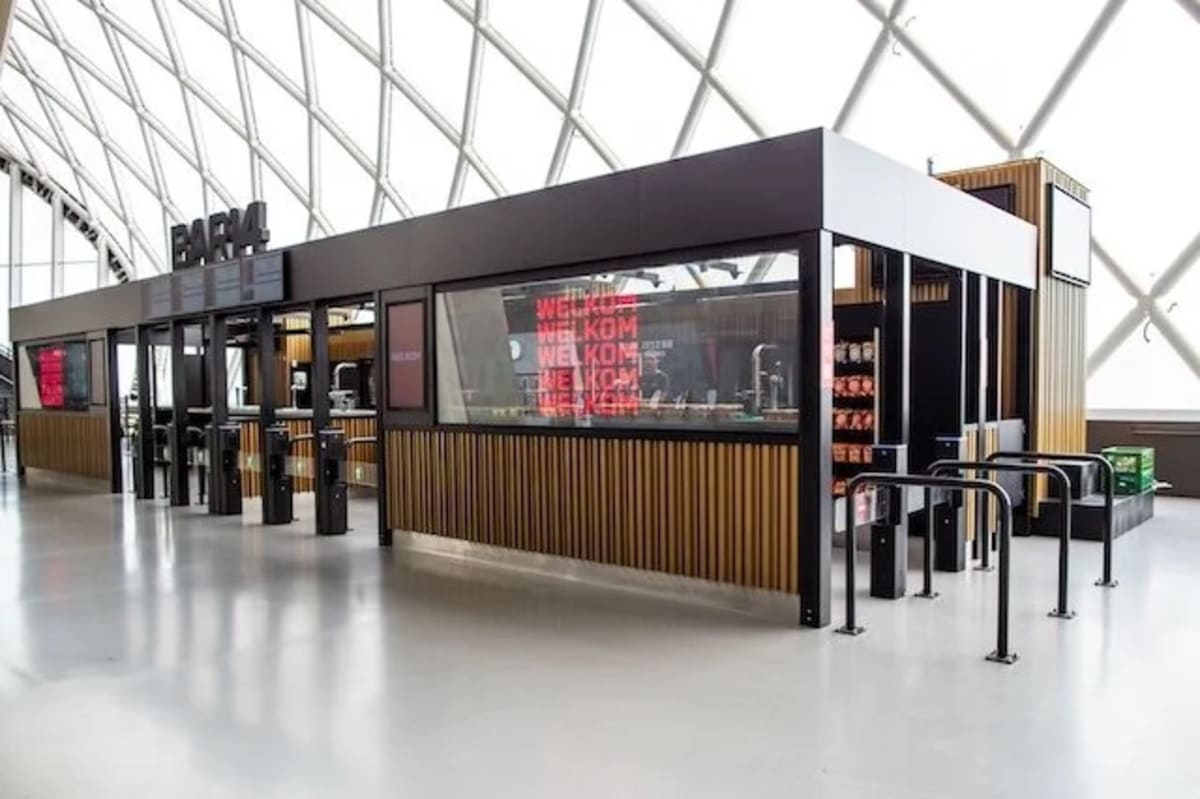Dutch Stadium Debuts AI Bar That Skips Checkout Lines - Image 2