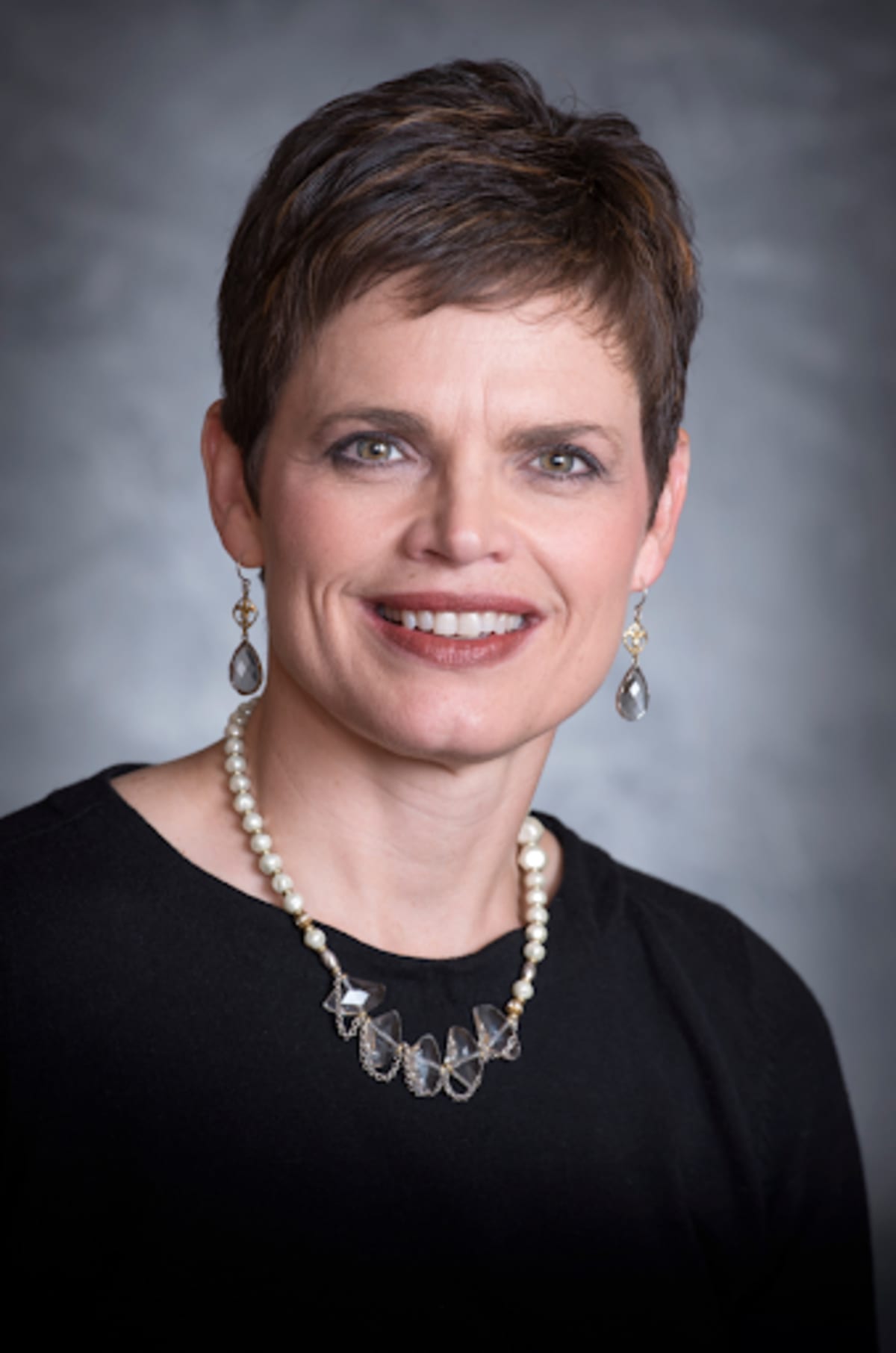 Doctor Honored for 27 Years Giving Back to Nebraska Hospital - Image 2