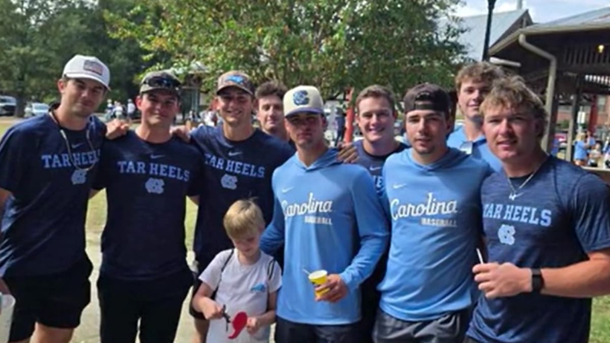 6-Year-Old Cancer Survivor Cheers UNC Team at World Series - Image 2