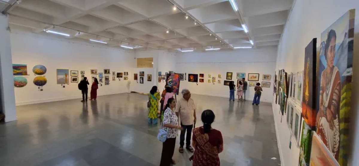 Bengaluru Art Collective Showcases 300 Works for Free - Image 4