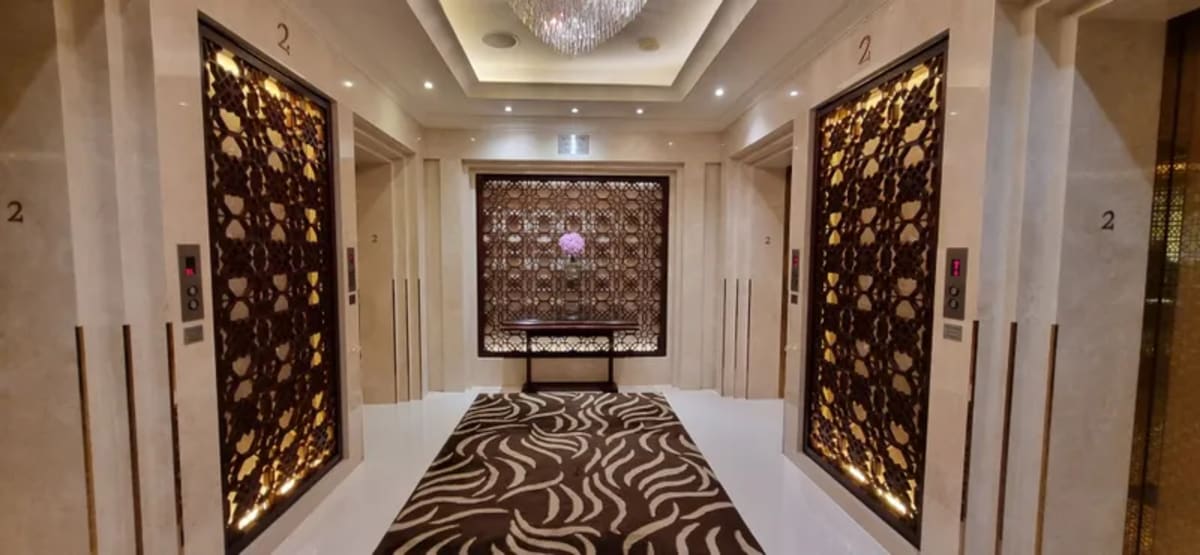 Bangalore Hotel Turns 1,200 Artworks Into a Living Gallery - Image 4