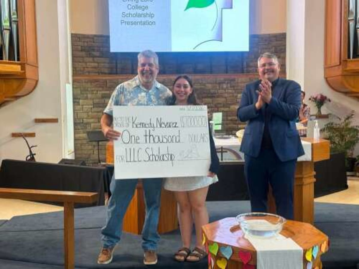 Illinois Teen Wins $1K Church Scholarship for Faith Leadership