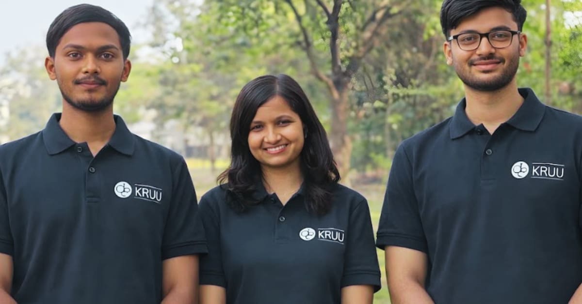 Architect Builds Homes From Plastic Waste and Foundry Dust - Image 4