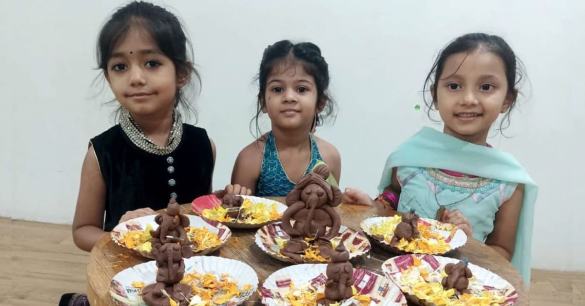 Indian Family Grows Living Ganesha From Wheat Seeds - Image 3
