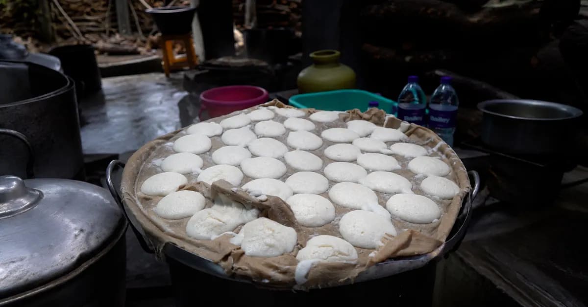 70-Year-Old Serves 1,500 Idlis Daily for Just 5 Rupees - Image 3