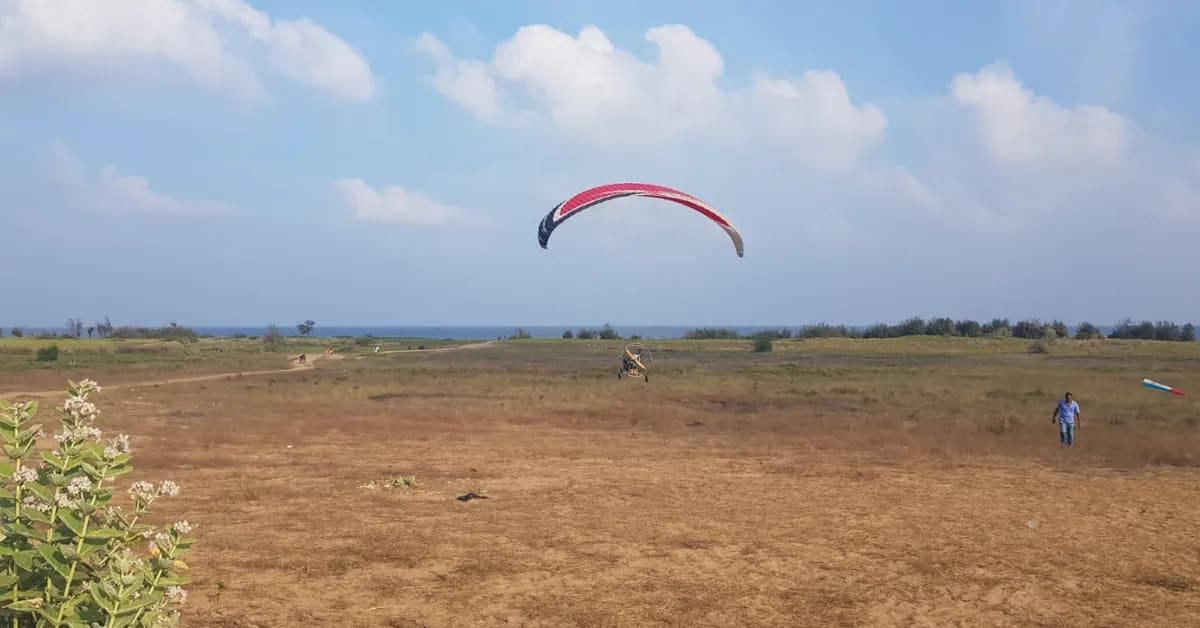 Chennai Teen Becomes Asia's Youngest Solo Glider Pilot at 14 - Image 3