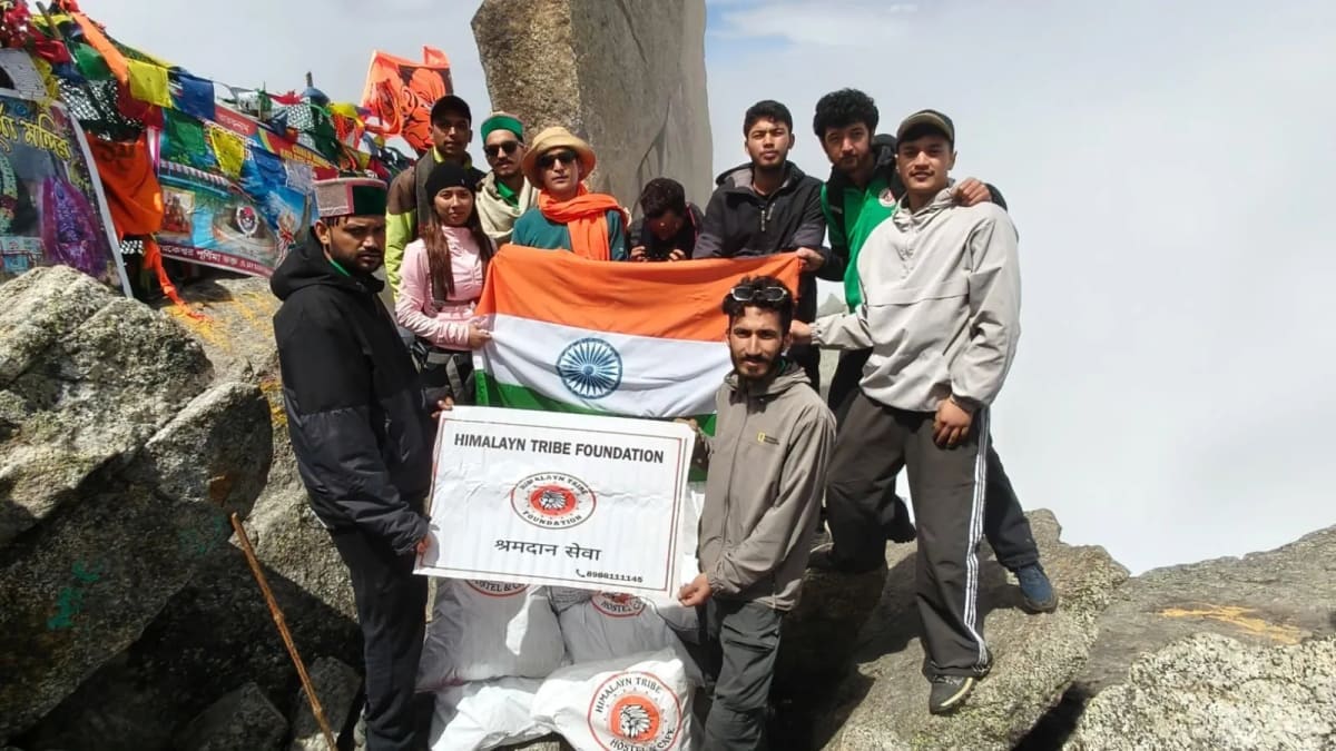 Volunteers Remove 500+ Tonnes from Himalayan Trails - Image 5