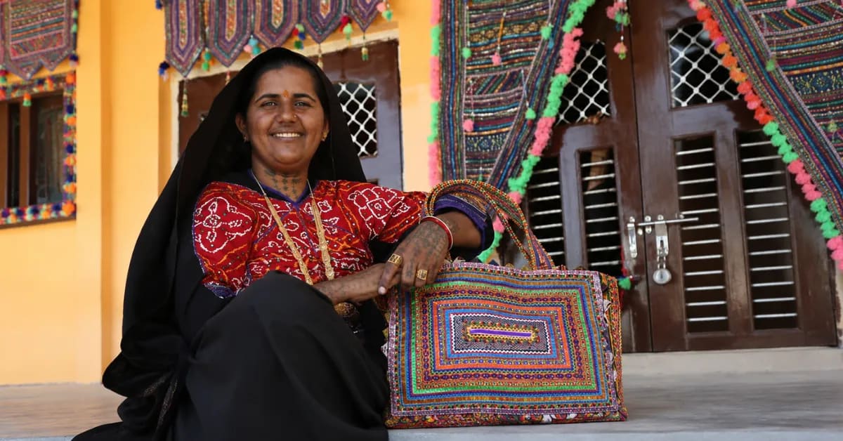 Indian Artisans Reach Global Markets Through Their Phones - Image 5