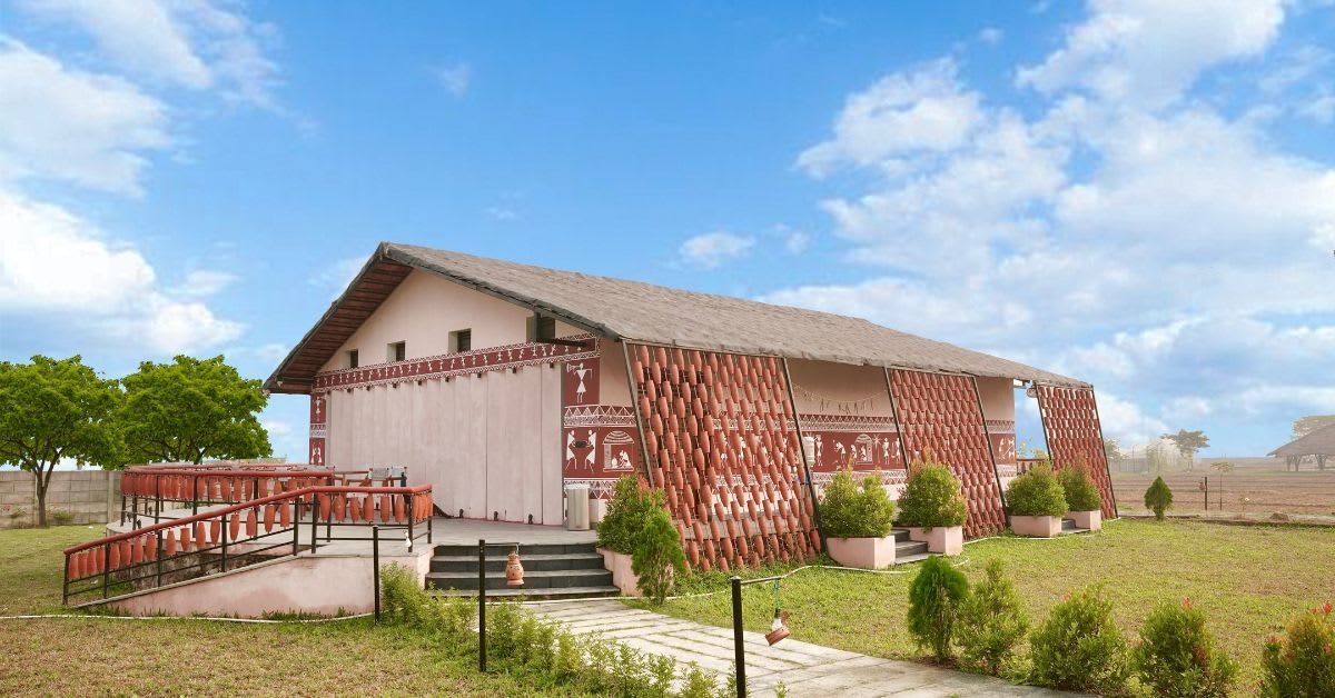 India Farmstay Captures 2M Liters Rainwater, Built Only With Mud