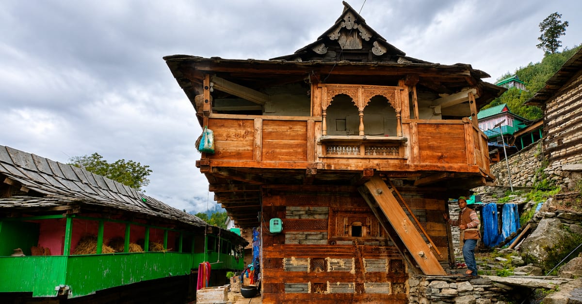 1,000-Year-Old Himalayan Homes Survive Without Cement
