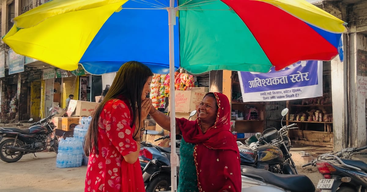 Readers Raise $2,500 to Shade 19 Street Vendors in Lucknow