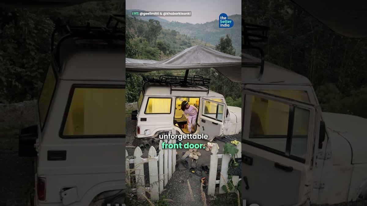 Architect Builds Eco-Home in 45 Days Using Mud and Grass