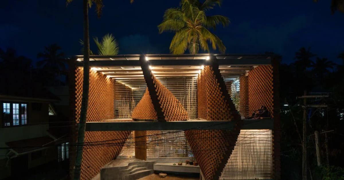 Kerala Home Uses 'Dancing Walls' to Stay Cool Naturally - Image 3