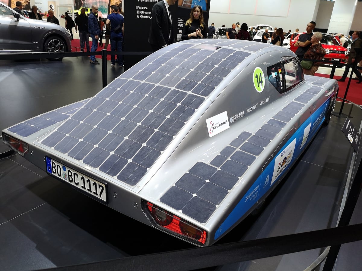 FAW Creates World's First Solar-Powered Car Sunroof - Image 4