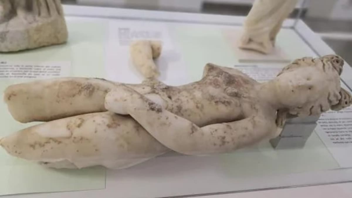 Ancient Venus Statue Survived 1,500 Years as a Doorstep - Image 2