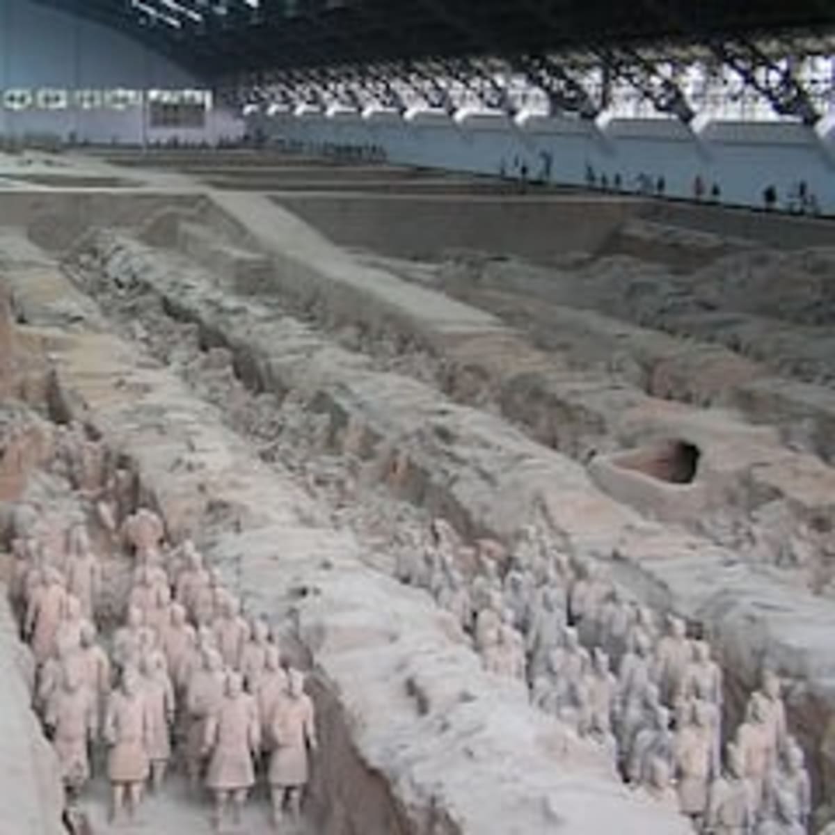 Ancient Rock Art Found 100 Feet Above Saudi Desert - Image 3