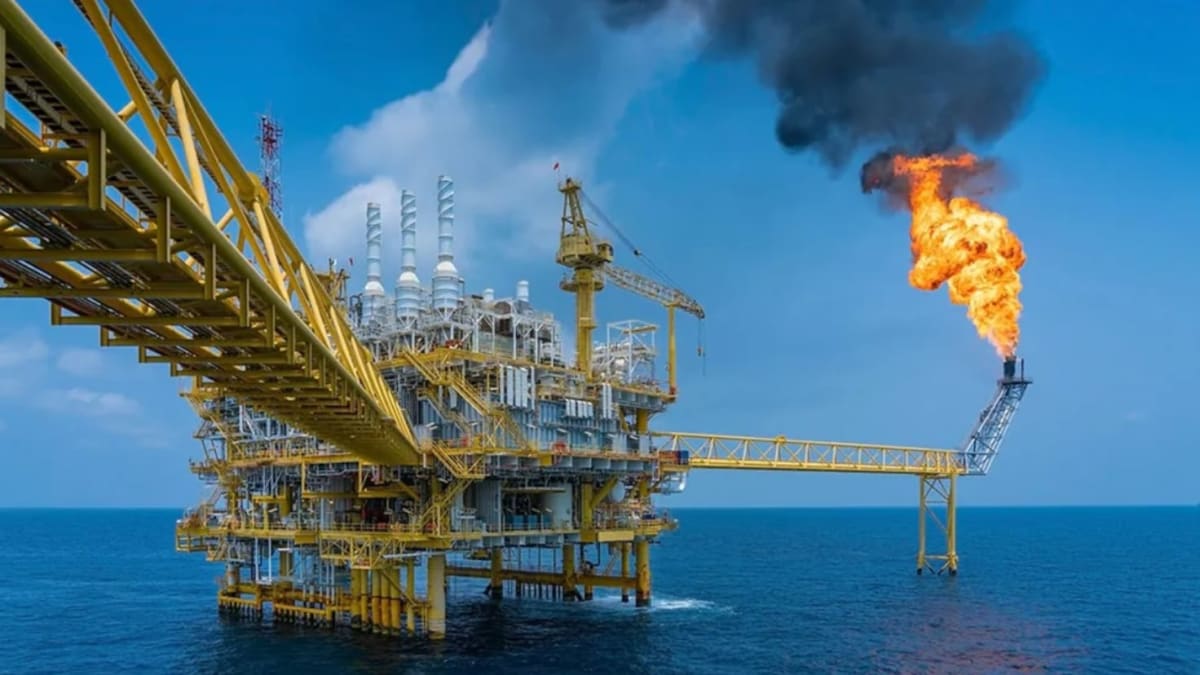 Fire Tornadoes Clean Oil Spills 40% Cleaner Than Before - Image 5