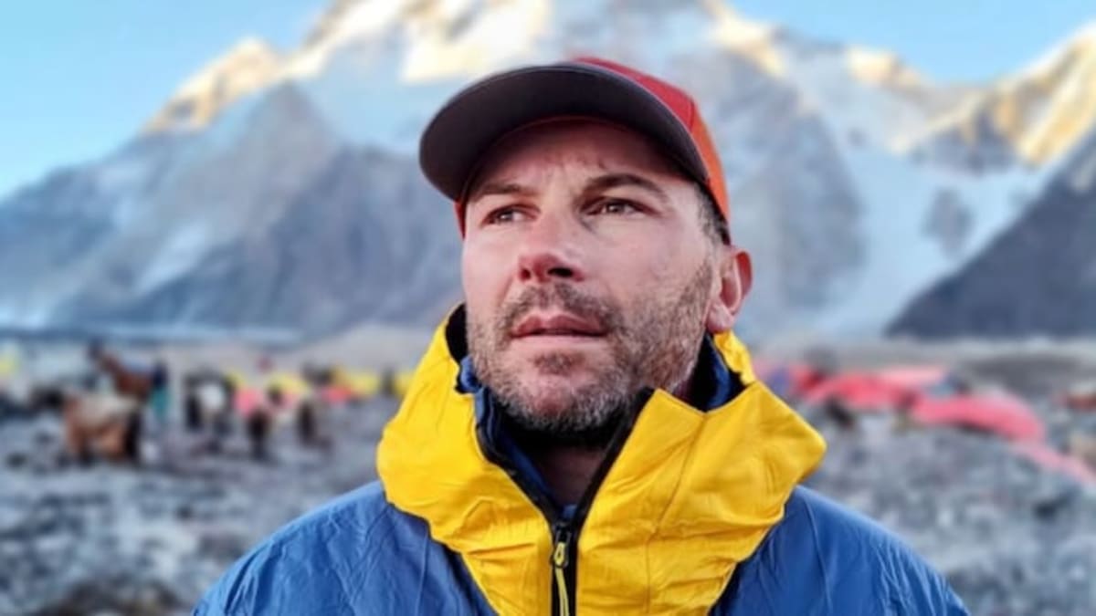 Polish Climber Summits Everest and Lhotse in Under 48 Hours - Image 2