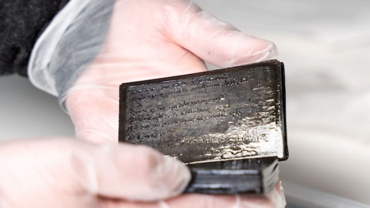 700-Year-Old Notebook Found in Medieval Latrine - Image 2
