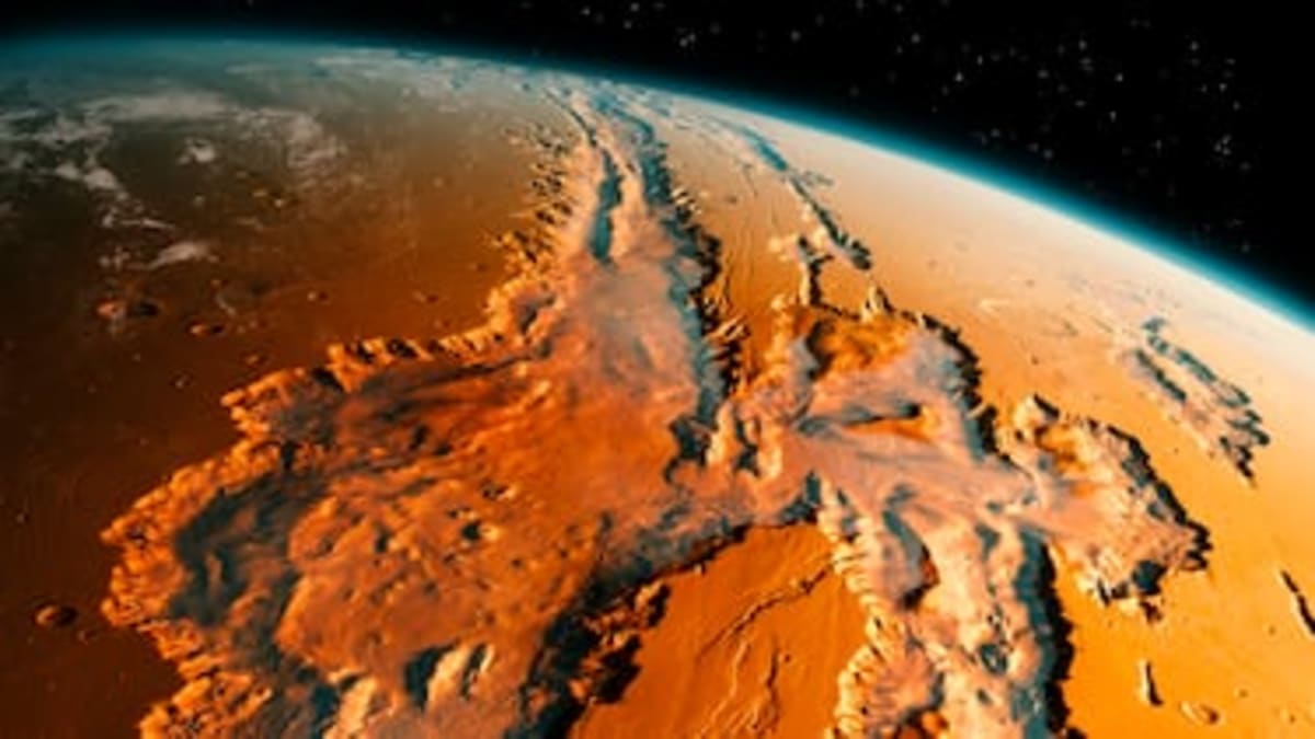 NASA Finds Possible Signs of Ancient Life on Mars - Image 3