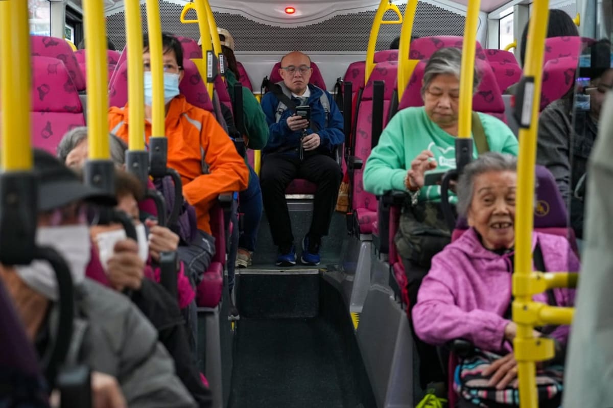 Hong Kong's $0.26 Fare Helps 2.6M Seniors Stay Connected - Image 4