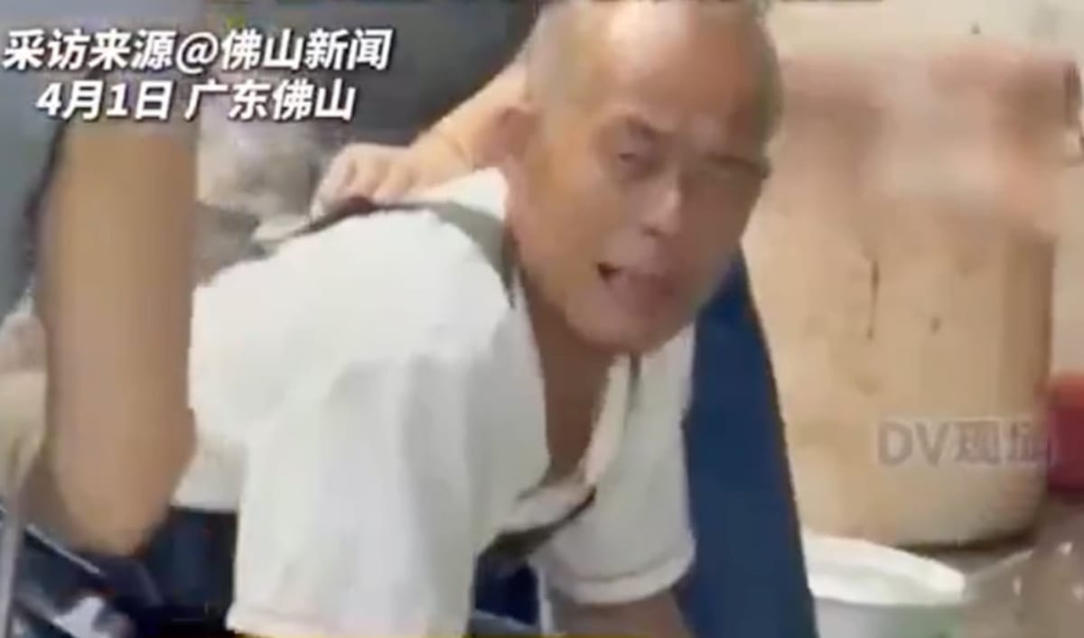 Chinese Restaurant Owner Begs Customers to Stop Coming - Image 3