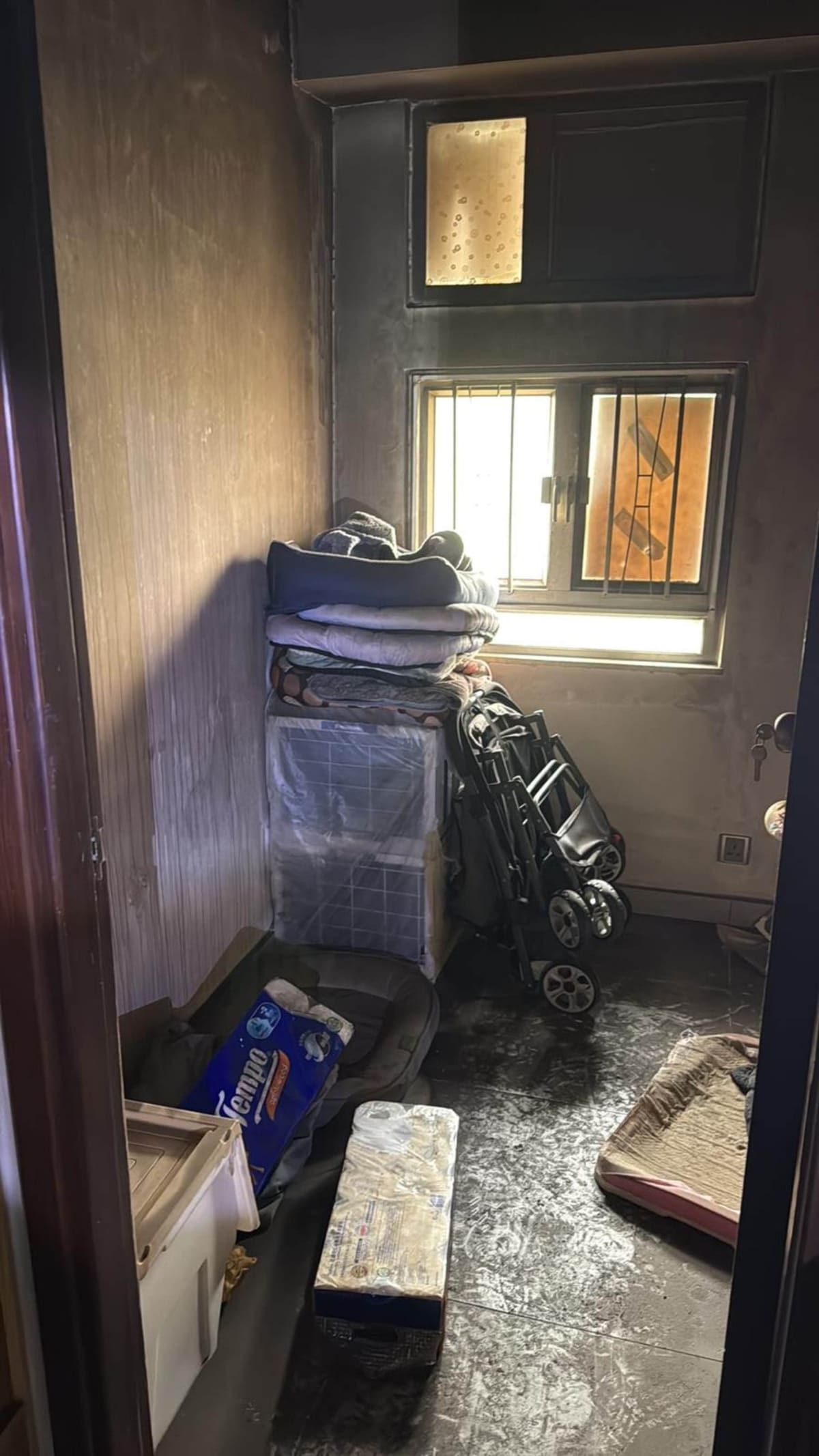 Hong Kong Neighbors Become Heroes During Apartment Fire - Image 3