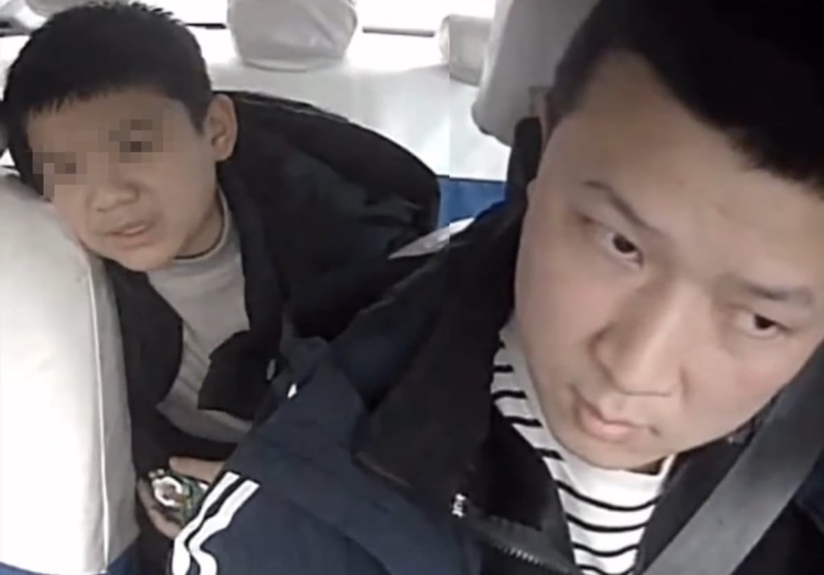 Taxi Driver Waives Fare for Tearful Boy in Zunyi - Image 4