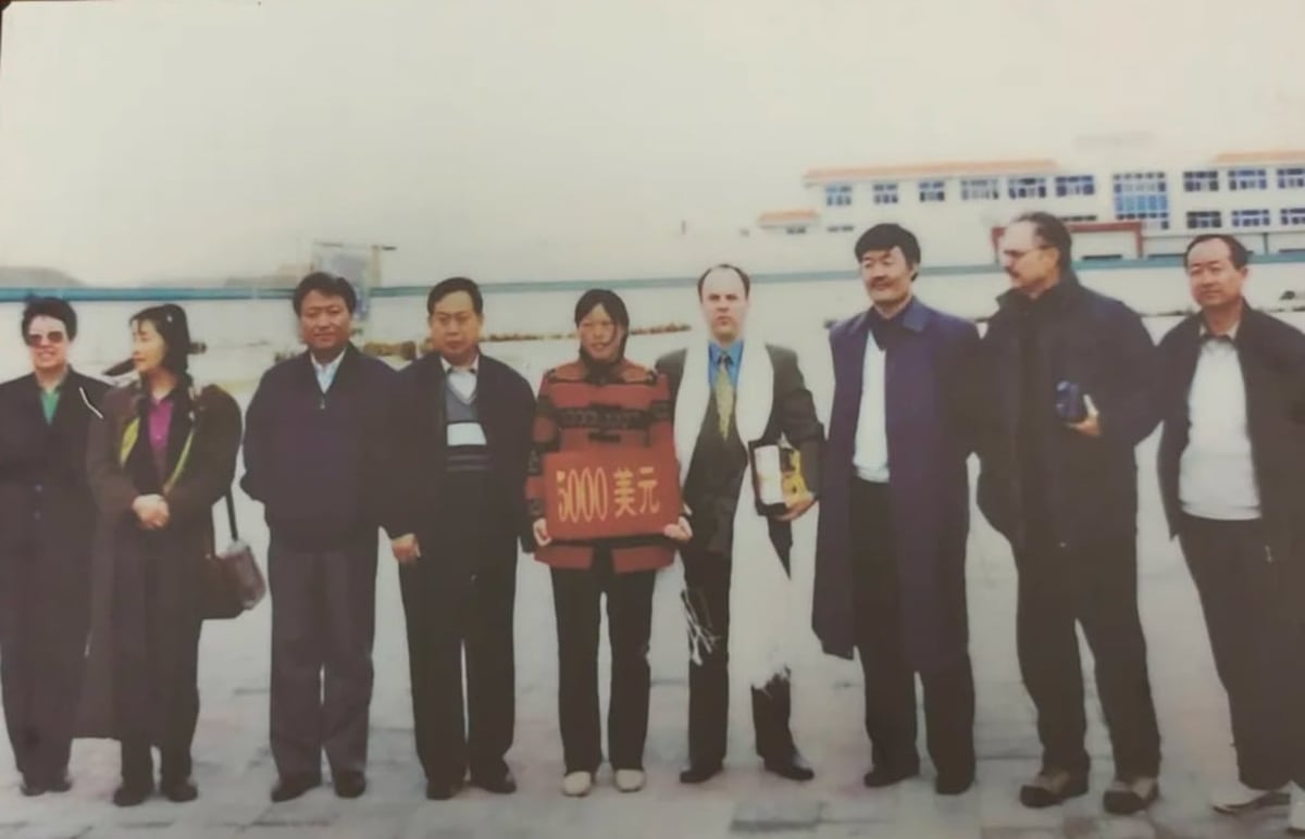 Teacher's $5K Gift Grows 50,000-Tree Forest in China - Image 3